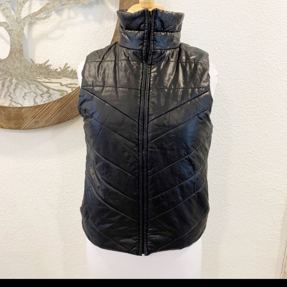 H&M Divided Black Mock Neck Chevron Puffer Vest